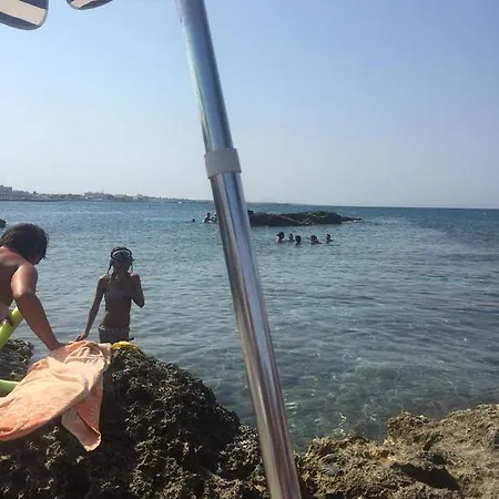 Santa Lucia בית הארחה